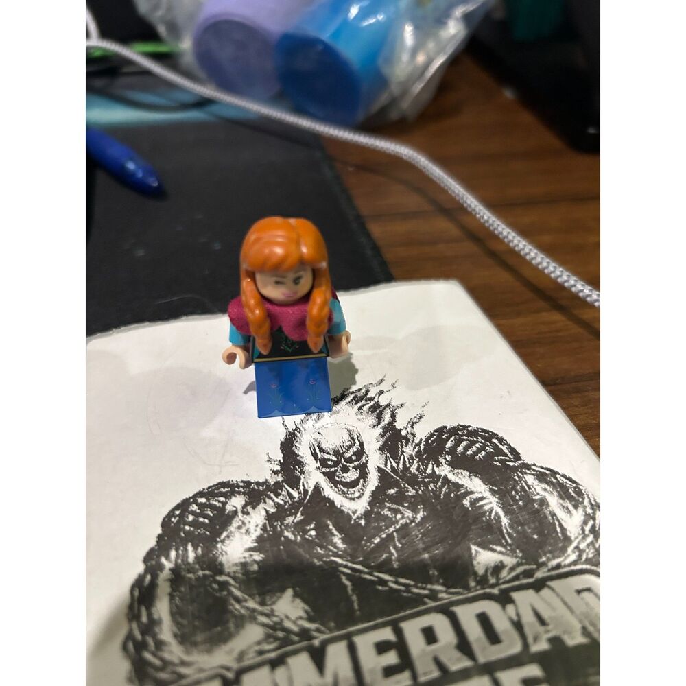 Lego Disney Anna from Frozen Minifigure